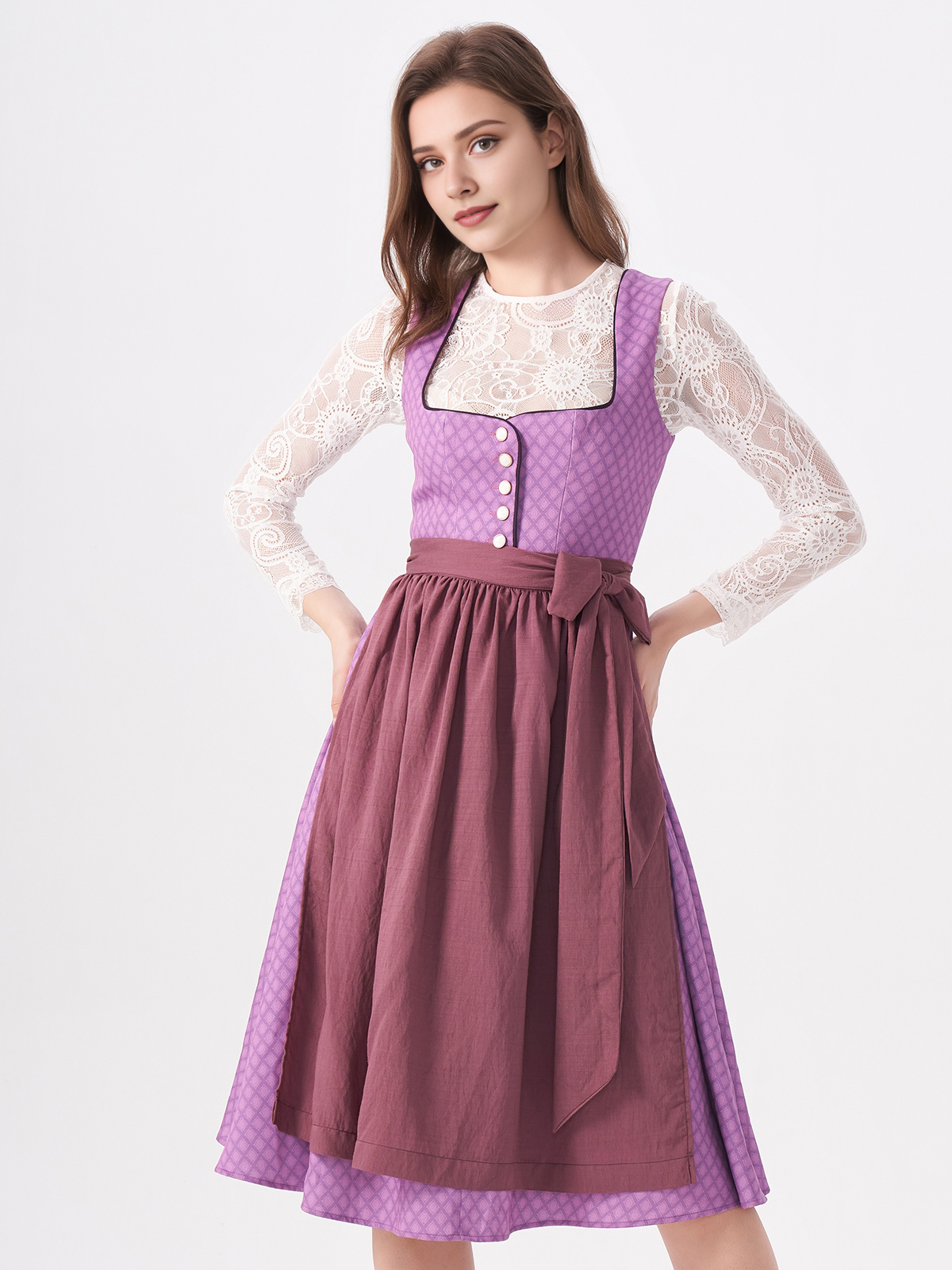 Moderne Dirndlbluse mit V-Ausschnitt in Lila