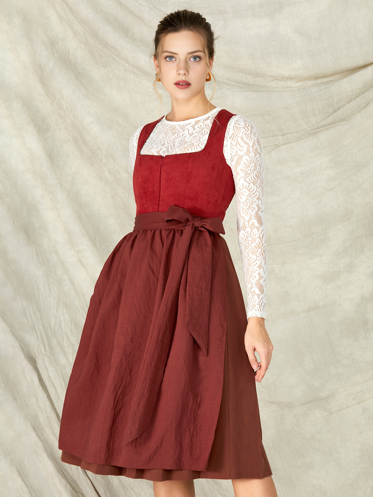Dirndl zum Knöpfen in Rot