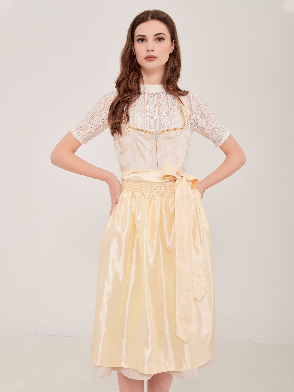 Dirndl in Gelb – zeitlose Eleganz mit modernem Twist