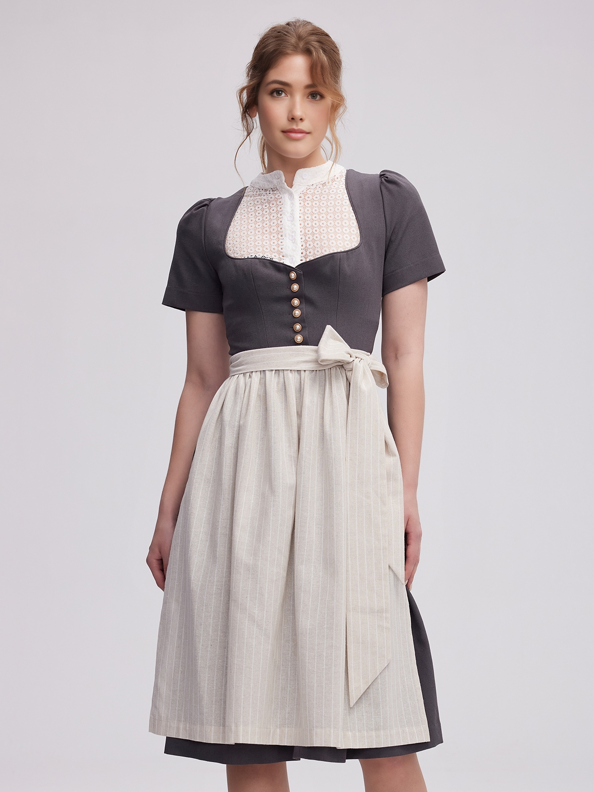 Modernes Dirndl in Grau