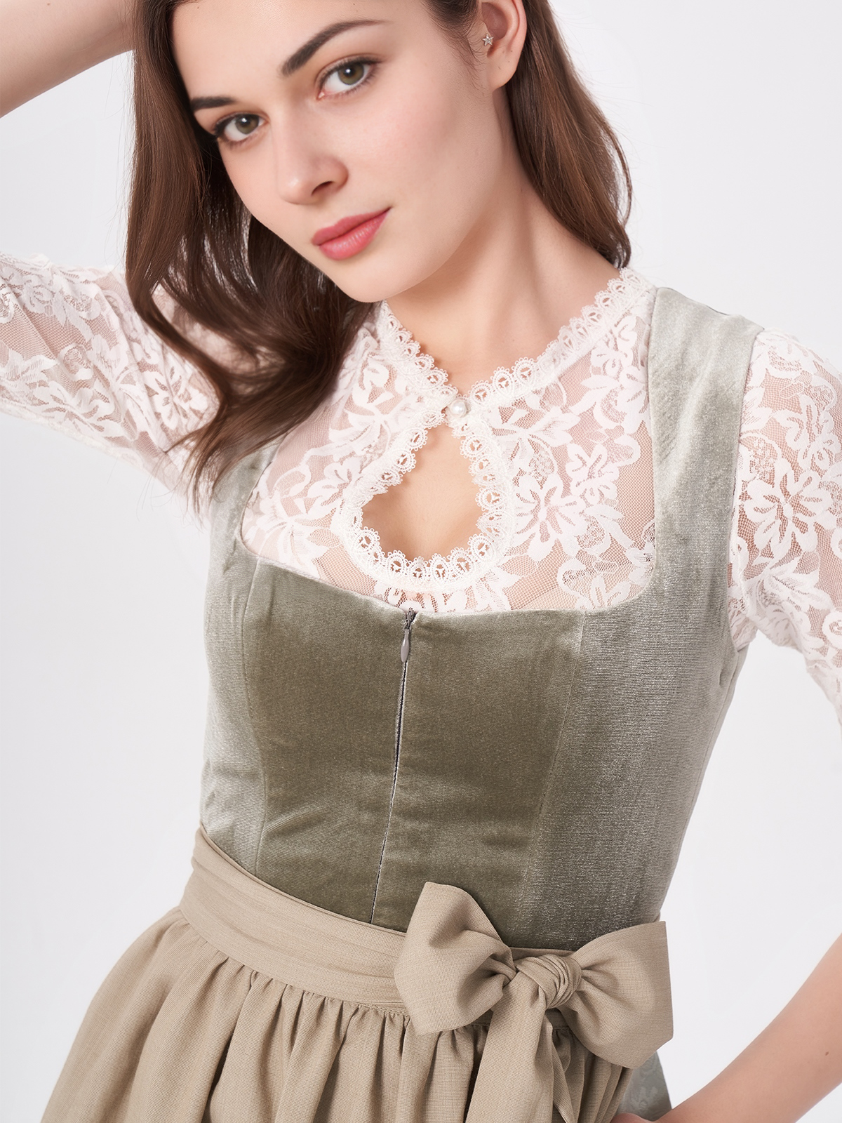Dirndl in Grün – perfekt für Sommerfeste und Volksfeste