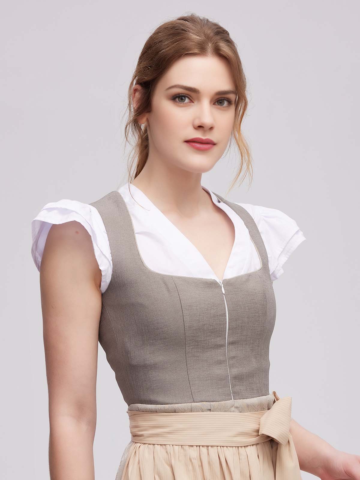 Khaki Dirndl in modernem Design