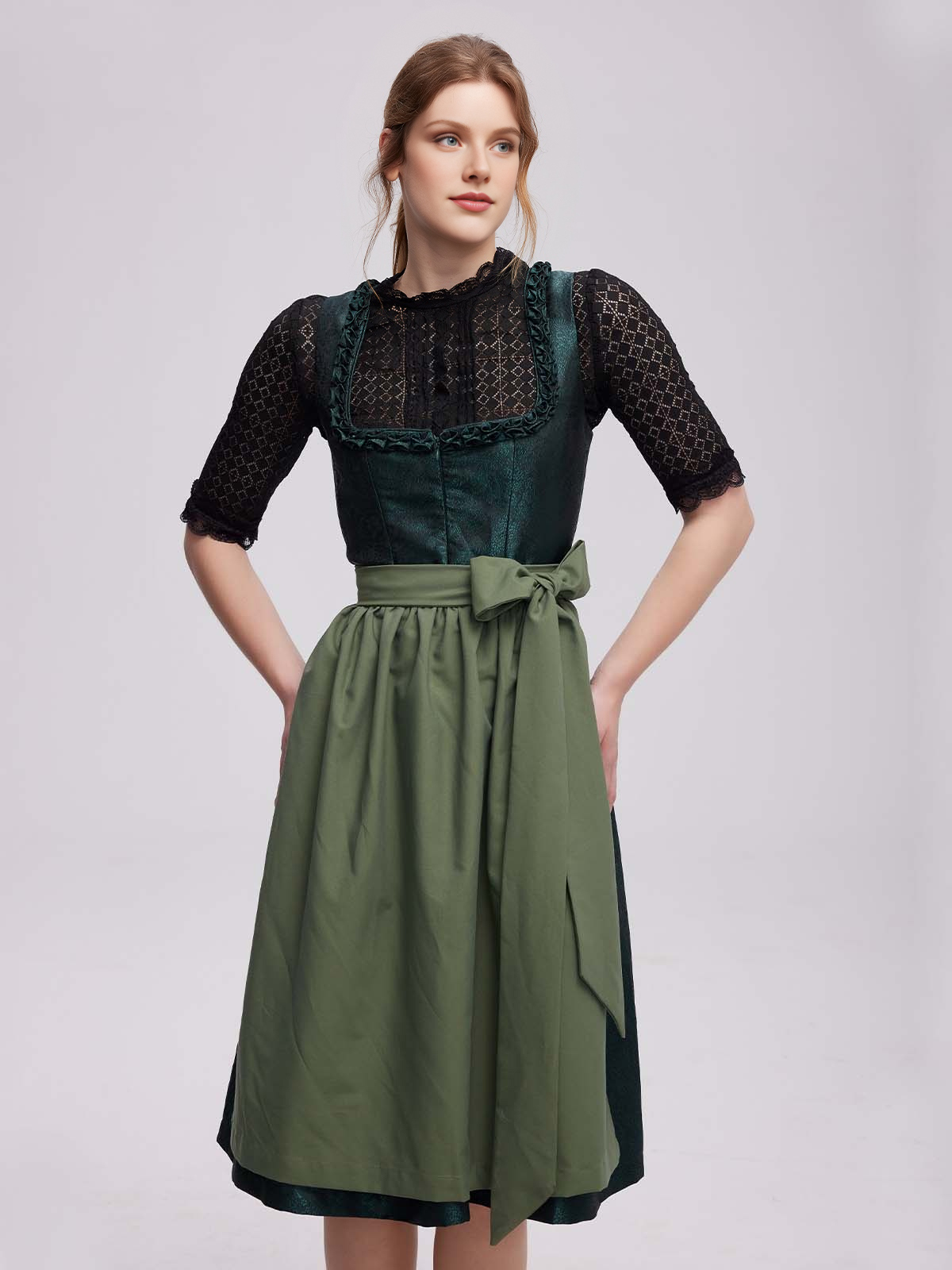 Dirndl in Grün – perfekt für Naturliebhaberinnen