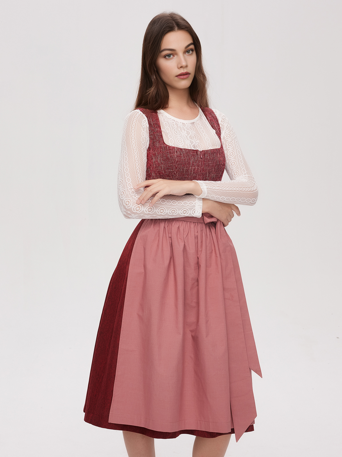 Grün pinkes Dirndl mit eleganter Bluse