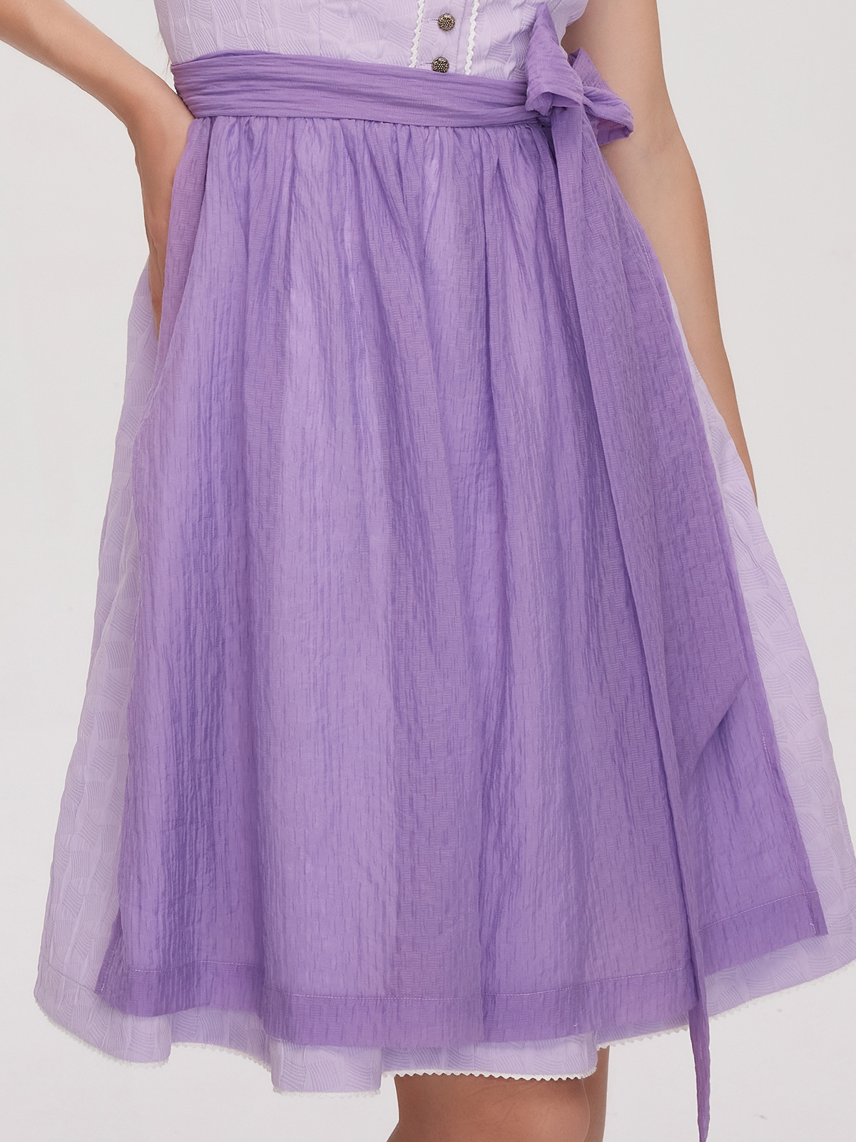 Dirndl mit Leder in lila